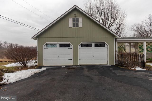 824 FOX MEADOW ROAD, Chambersburg, PA 17202