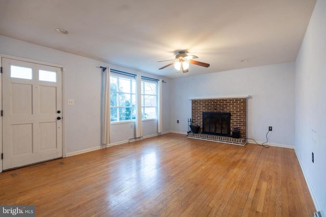 824 FOX MEADOW ROAD, Chambersburg, PA 17202