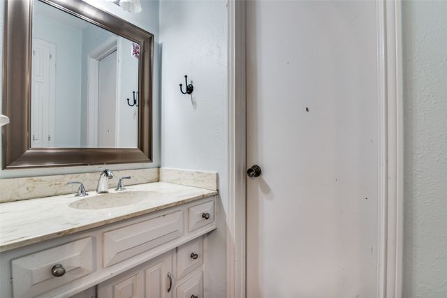 2825 TEAKWOOD Lane, Plano, TX 75075