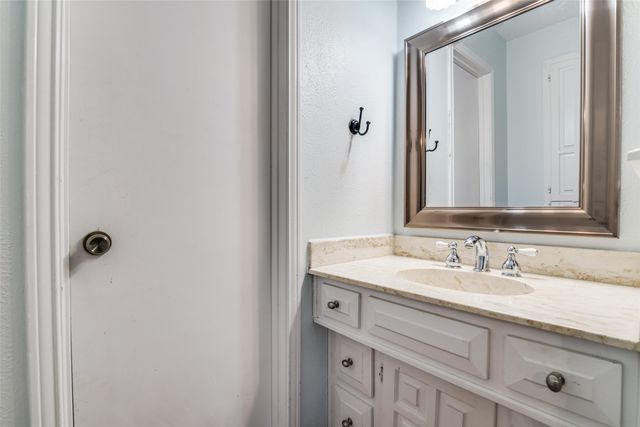 2825 TEAKWOOD Lane, Plano, TX 75075