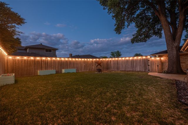 2825 TEAKWOOD Lane, Plano, TX 75075