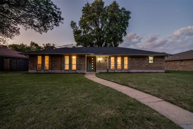 2825 TEAKWOOD Lane, Plano, TX 75075