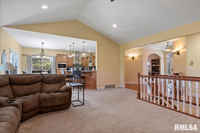 5616 Legacy Lane, Springfield, IL 62711