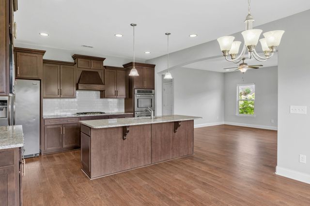 504 Lingering Way, Hendersonville, TN 37075