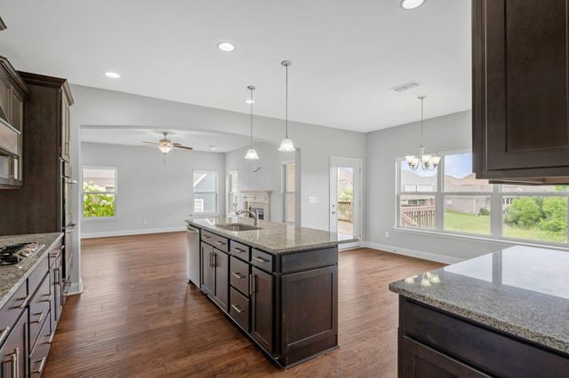 504 Lingering Way, Hendersonville, TN 37075