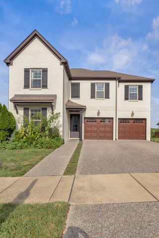 504 Lingering Way, Hendersonville, TN 37075