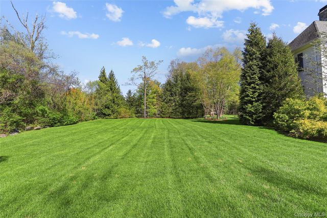 6 Stone Bridge Road, Purchase, NY 10577