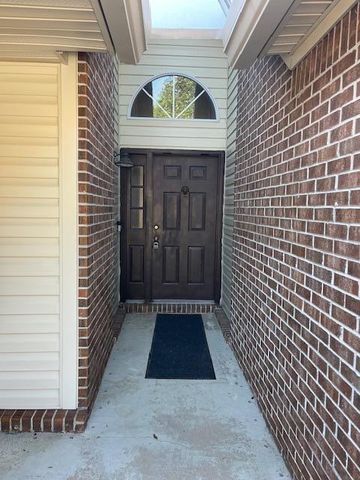 810 Fairway Lakes Drive, Niceville, FL 32578