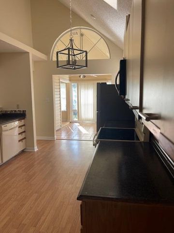 810 Fairway Lakes Drive, Niceville, FL 32578