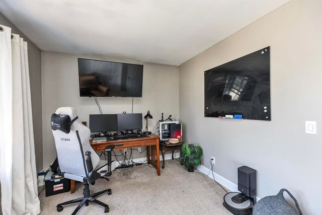 75 Dubuque St Apt 1, Manchester, NH 03102