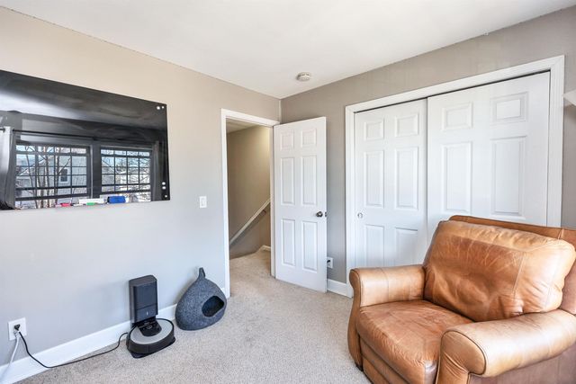 75 Dubuque St Apt 1, Manchester, NH 03102