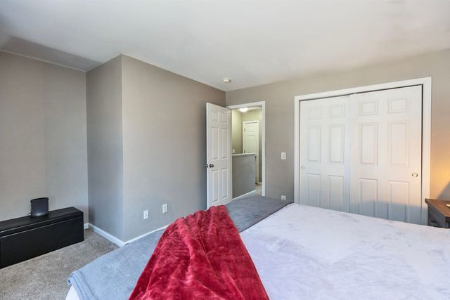 75 Dubuque St Apt 1, Manchester, NH 03102