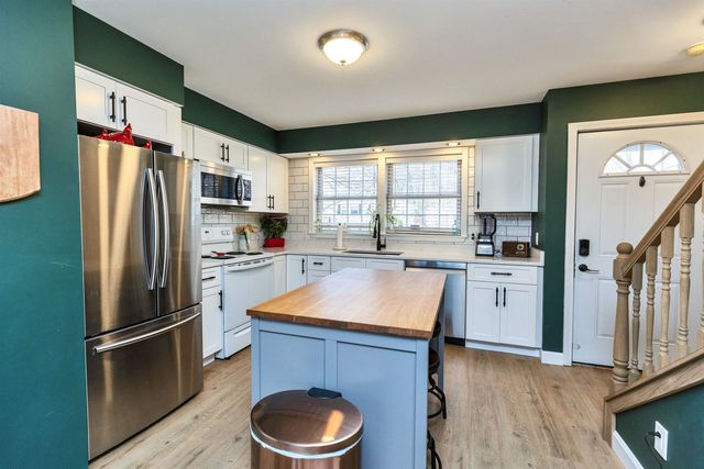 75 Dubuque St Apt 1, Manchester, NH 03102