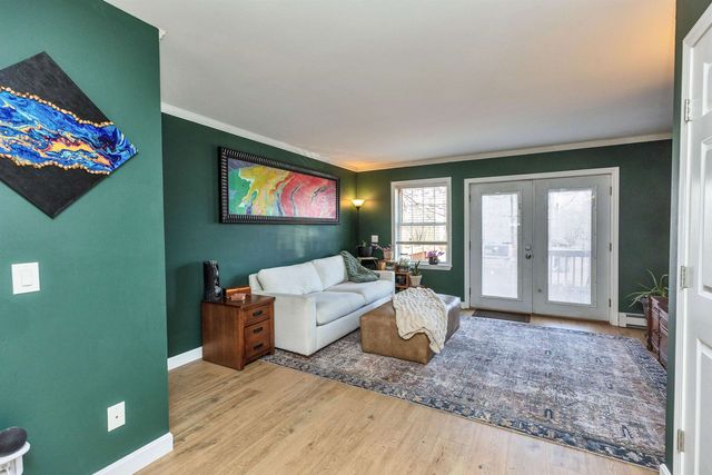 75 Dubuque St Apt 1, Manchester, NH 03102