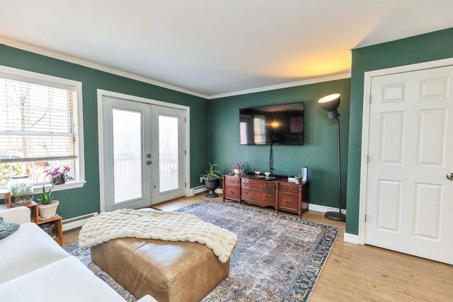 75 Dubuque St Apt 1, Manchester, NH 03102