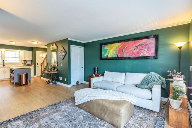 75 Dubuque St Apt 1, Manchester, NH 03102