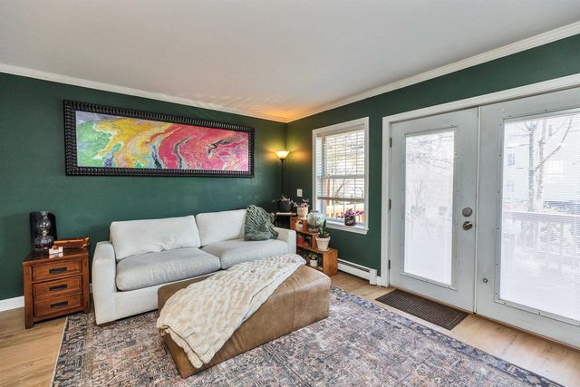 75 Dubuque St Apt 1, Manchester, NH 03102