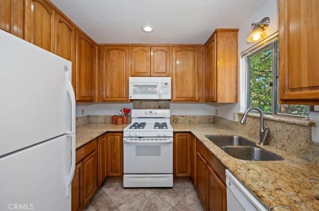750 Grass Valley, Lake Arrowhead, CA 92352
