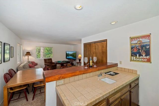 750 Grass Valley, Lake Arrowhead, CA 92352