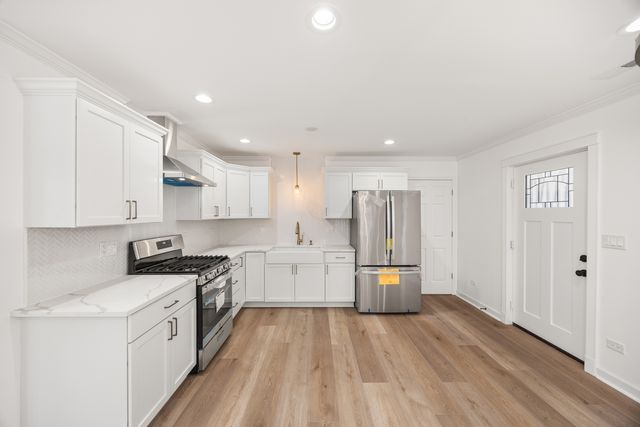 813 Audrey Avenue, Joliet, IL 60436