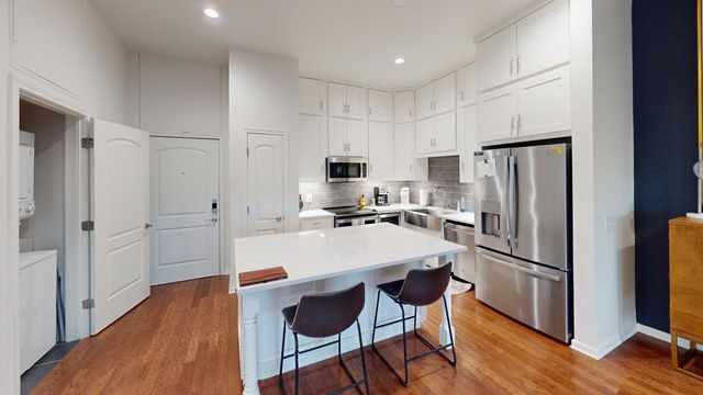 330 Austin 313, Waco, TX 76701