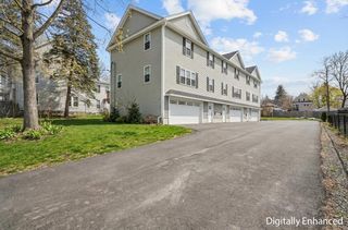 10 Eighth Avenue 1, Haverhill, MA 01830