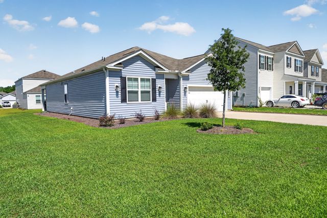 159 Carolina Groves Boulevard, Moncks Corner, SC 29461