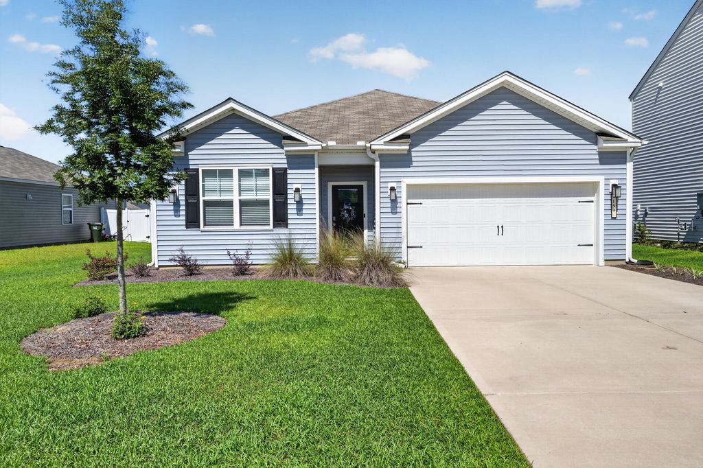159 Carolina Groves Boulevard, Moncks Corner, SC 29461