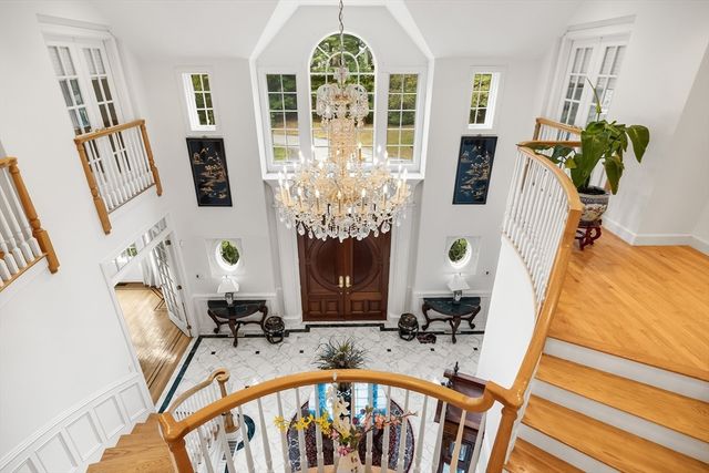 8 Stratford Way, Lincoln, MA 01773