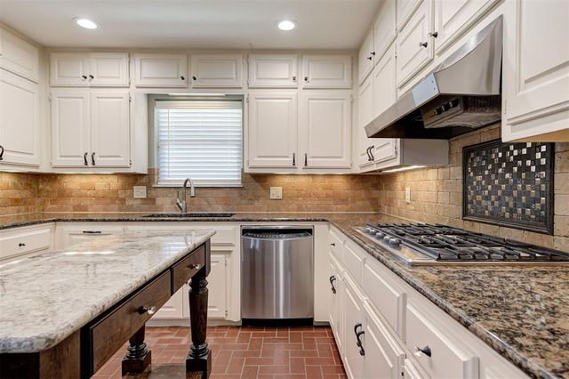 3028 Rock Ridge Place, Oklahoma City, OK 73120