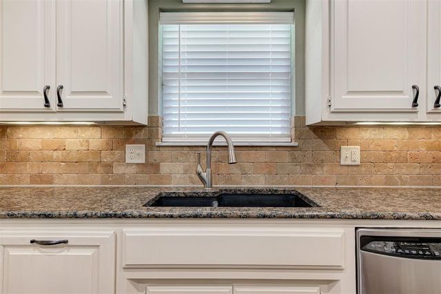3028 Rock Ridge Place, Oklahoma City, OK 73120