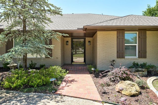 3028 Rock Ridge Place, Oklahoma City, OK 73120