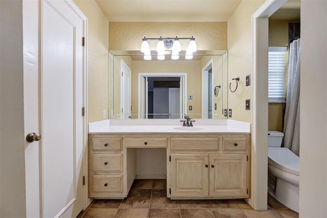3028 Rock Ridge Place, Oklahoma City, OK 73120
