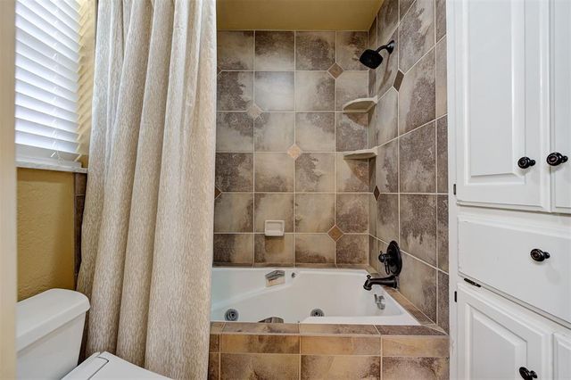 3028 Rock Ridge Place, Oklahoma City, OK 73120