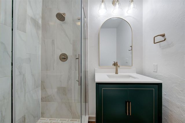 3028 Rock Ridge Place, Oklahoma City, OK 73120