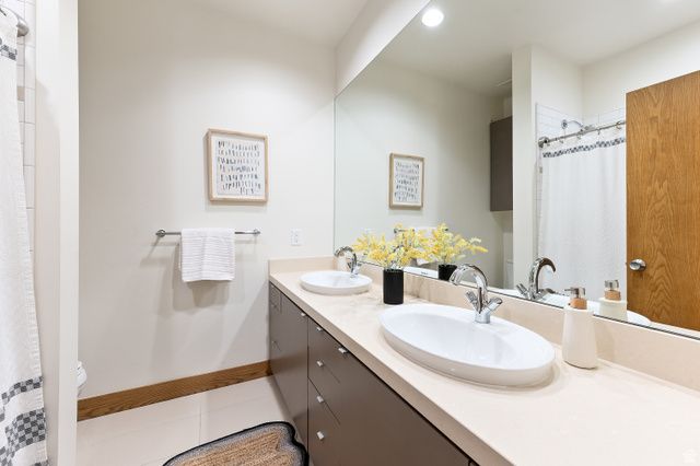 5632 E PIONEER FORK RD, Emigration Canyon, UT 84108