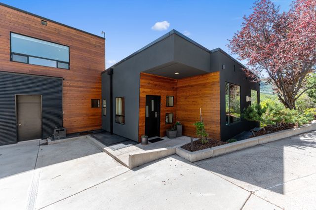 5632 E PIONEER FORK RD, Emigration Canyon, UT 84108