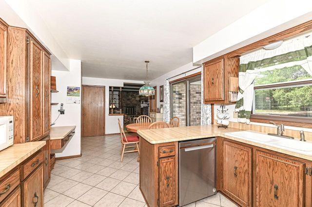 5140 Terrace High, Racine, WI 53406