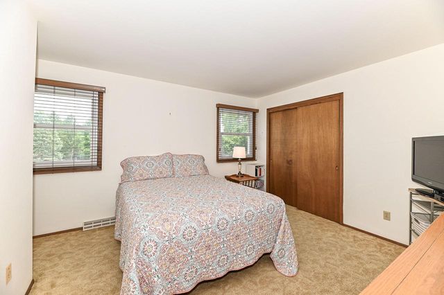 5140 Terrace High, Racine, WI 53406