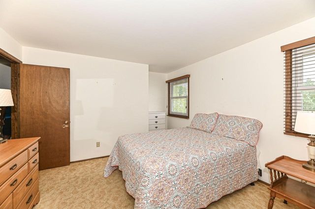 5140 Terrace High, Racine, WI 53406