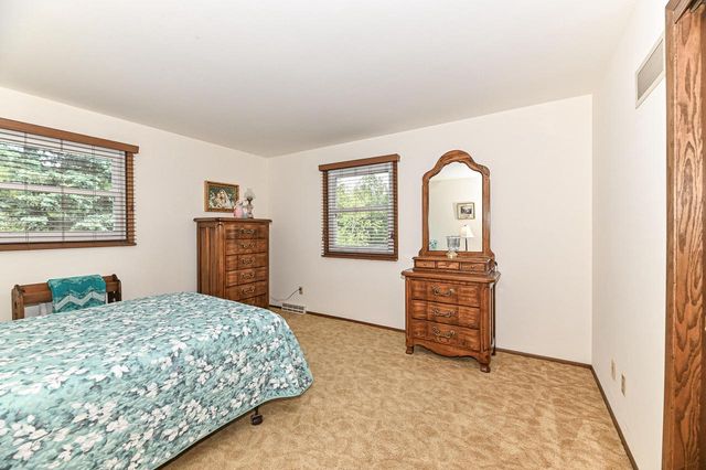 5140 Terrace High, Racine, WI 53406