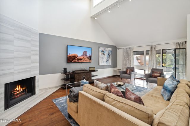 7306 E RANCHO VISTA Drive, Scottsdale, AZ 85251