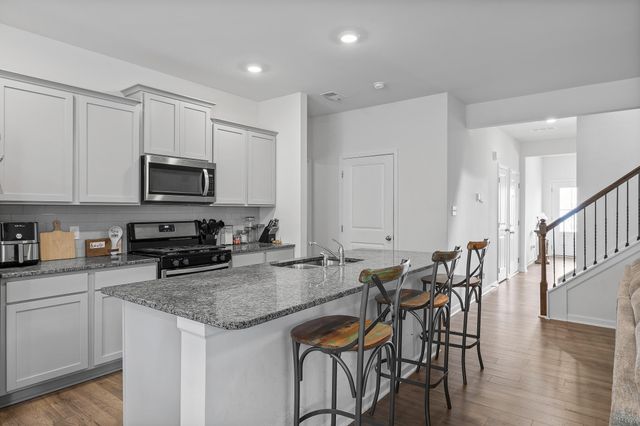 4063 Bentwood Cove Drive, Apison, TN 37302