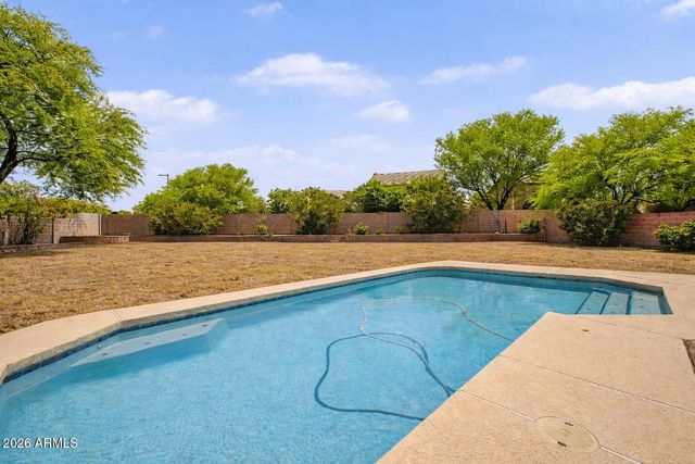 4140 E PINTO Lane, Phoenix, AZ 85050