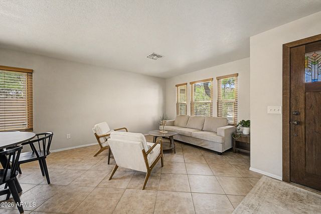 4140 E PINTO Lane, Phoenix, AZ 85050