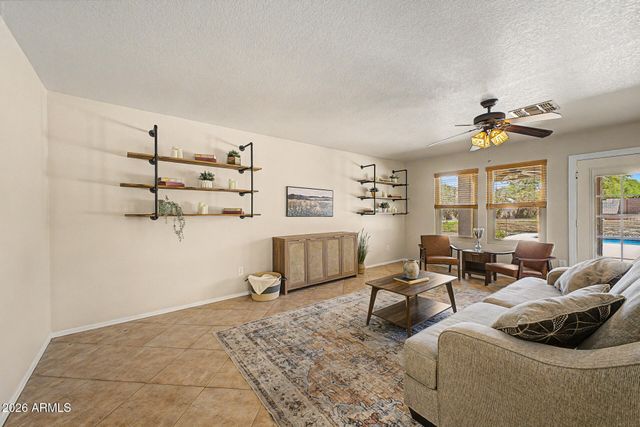 4140 E PINTO Lane, Phoenix, AZ 85050