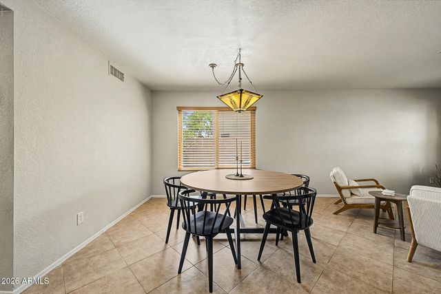 4140 E PINTO Lane, Phoenix, AZ 85050