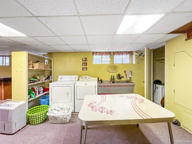 404 S 18th Street, Escanaba, MI 49829