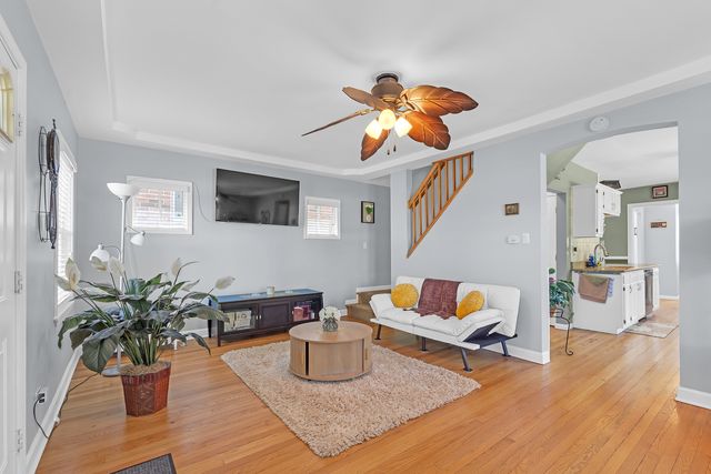 6548 N SAYRE Avenue, Chicago, IL 60631