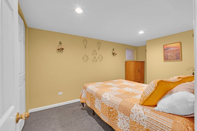 6548 N SAYRE Avenue, Chicago, IL 60631